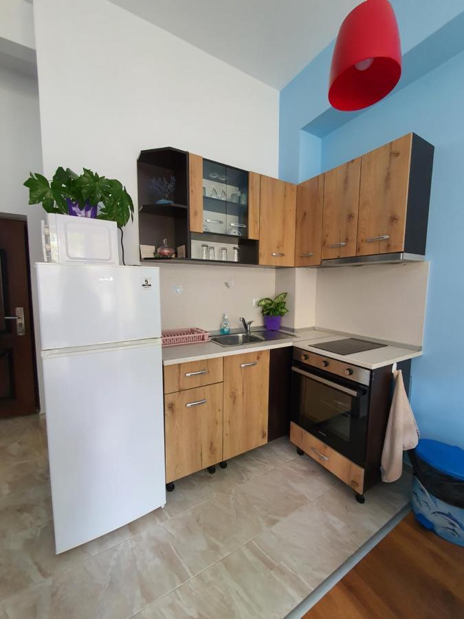 Flowers Studio Pomorie Buitenkant foto